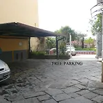 Garden House 4*
