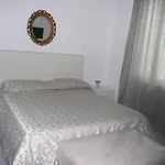 Garden House Alojamento de Acomodação e Pequeno-almoço 4*