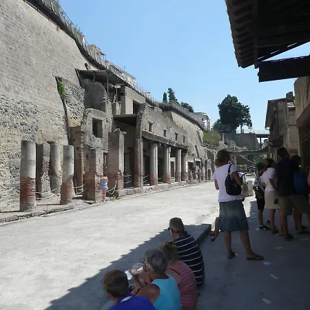 Garden House * Ercolano
