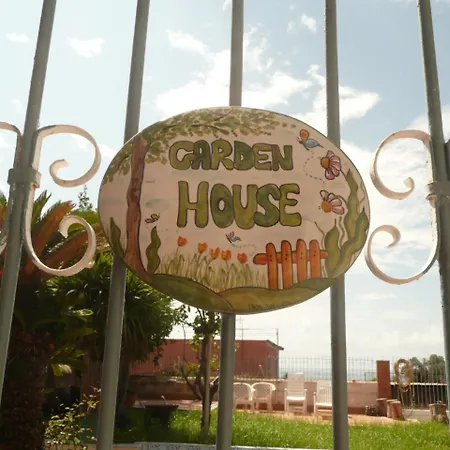 Garden House Bed and breakfast