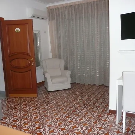 Garden House 4*